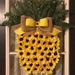 Pineapple Welcome Door Hanger
